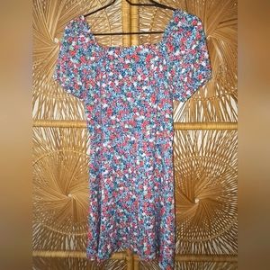 Sundress with elastic snatched backing